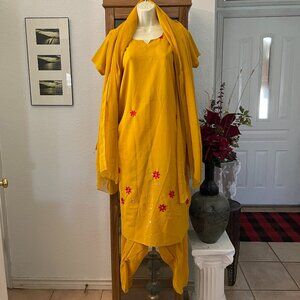 NEW Embroidered Sequined Orange Kameez Salwar Dupatta M L